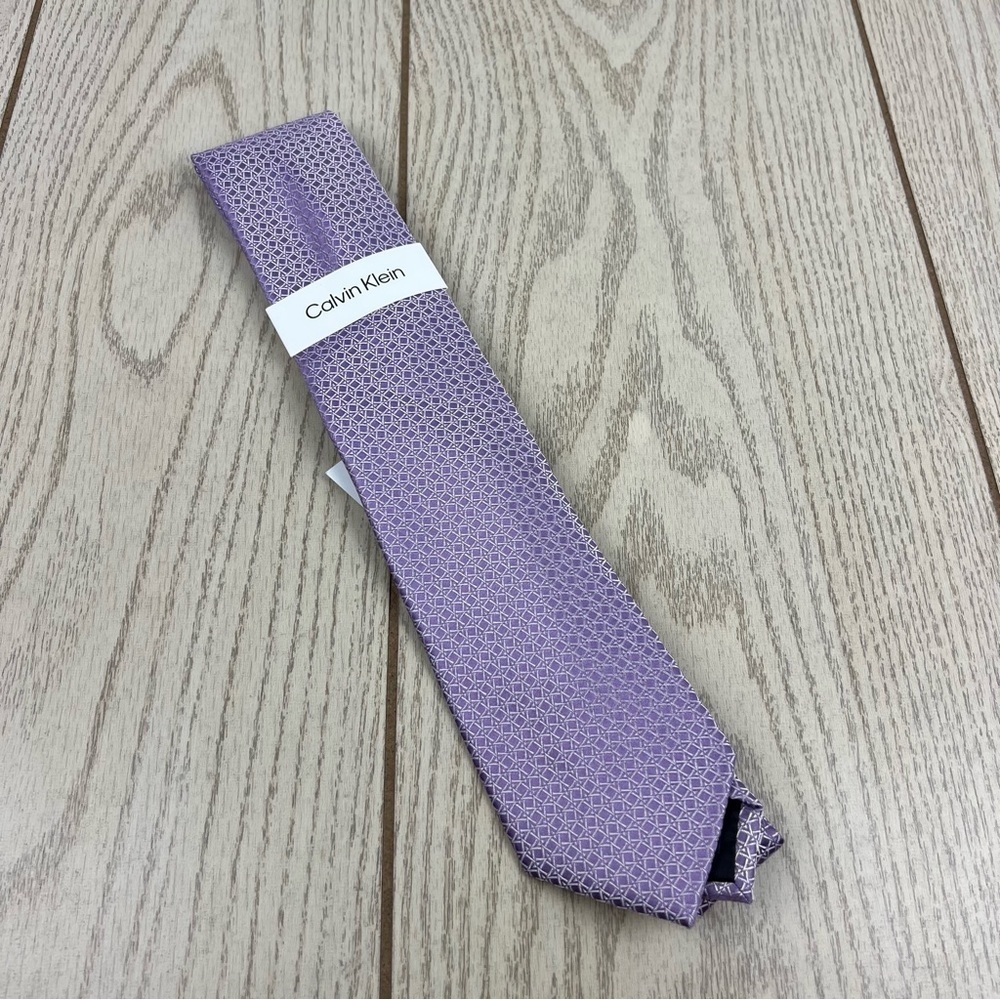 696 - Calvin Klein Tie Purple CK21100184 Silk Blend MSRP $69.50